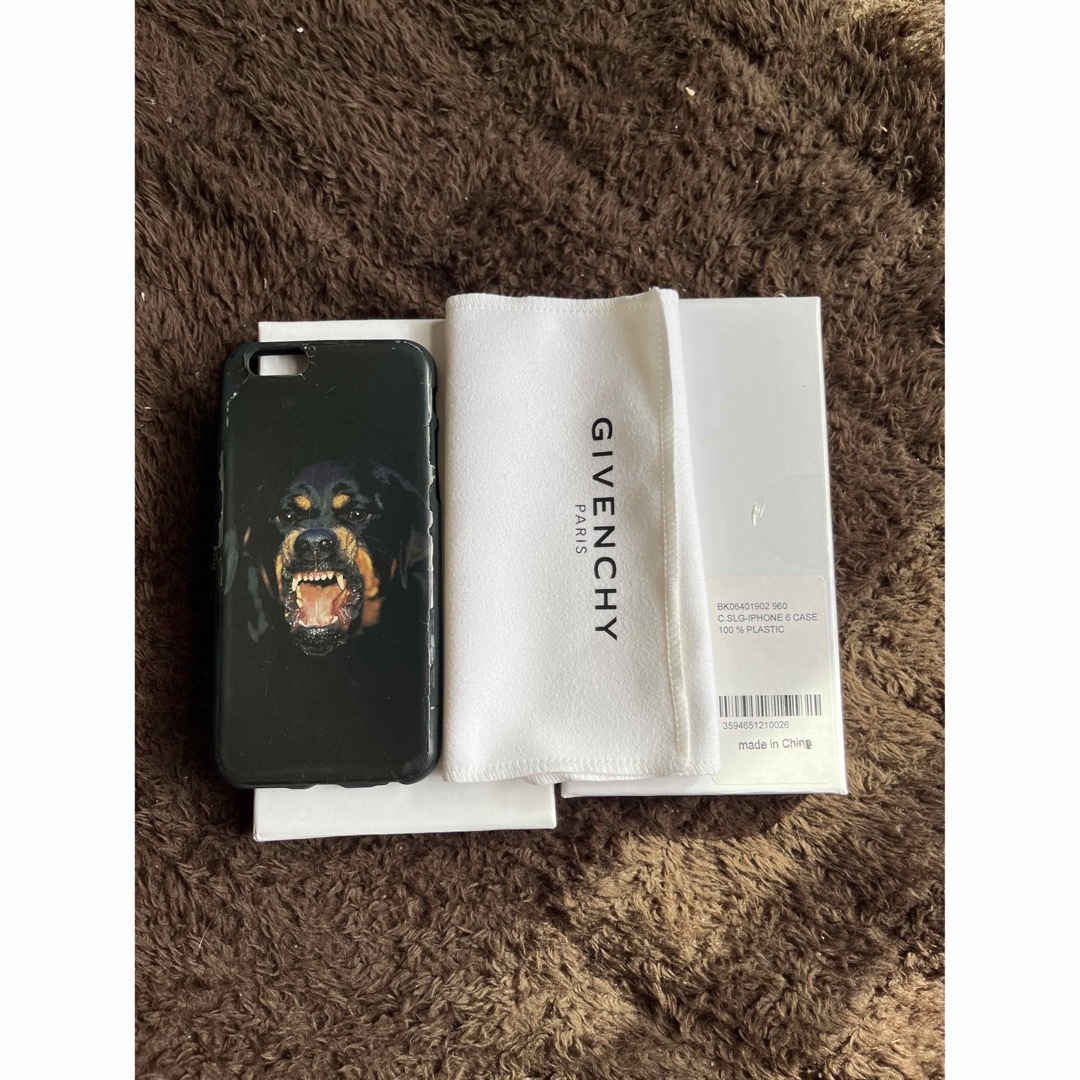 GIVENCHY(ジバンシィ)のGIVENCHY ロットワイラー　iPhone6\6Sケース スマホ/家電/カメラのスマホアクセサリー(iPhoneケース)の商品写真