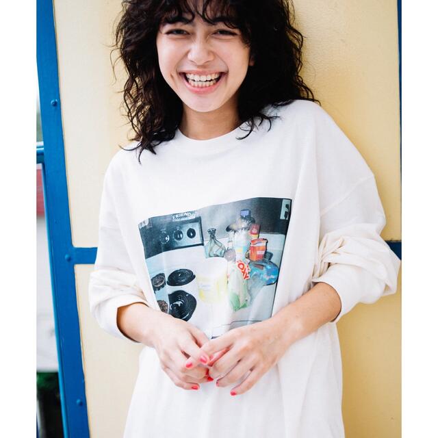 Kastane(カスタネ)のYuri Hanamori コラボ BIGロンTee レディースのトップス(Tシャツ(長袖/七分))の商品写真