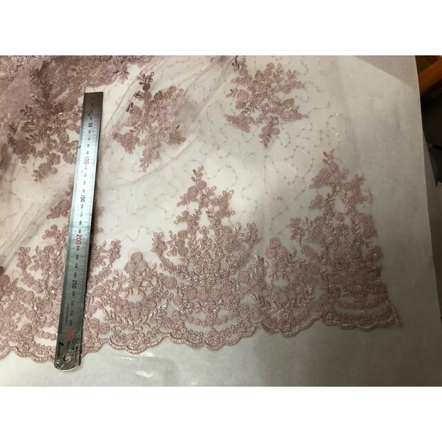 スパン刺繍チュールレース　スカラップ　ピンクベージュ素材/材料
