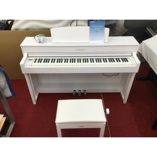 ヤマハ(ヤマハ)のヤマハ電子ピアノSCLP6450ありきたりな言葉で新品同様！ほぼ弾かれてない全国(電子ピアノ)