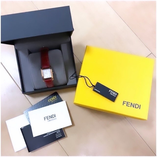 FENDI(フェンディ)のFENDI フェンディ 腕時計 レディースのファッション小物(腕時計)の商品写真