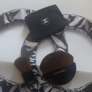 シャネル(CHANEL)のシャネルチークブラシ二点未使用セット☆おまけアイシャドー空ケース付き(その他)