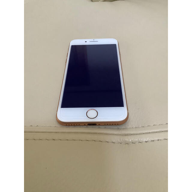iPhone(アイフォーン)のiPhone8 64GB ローズゴールド ドコモSIMロック解除 スマホ/家電/カメラのスマートフォン/携帯電話(スマートフォン本体)の商品写真