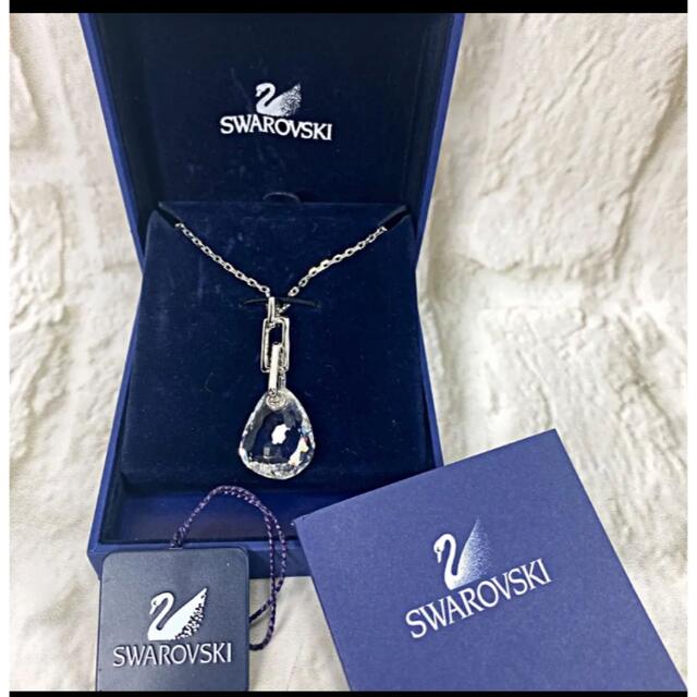 SWAROVSKI(スワロフスキー)のスワロフスキー　SWAROVSKI 大粒　クリスタルペンダント　ネックレス レディースのアクセサリー(ネックレス)の商品写真