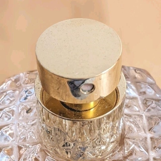 VALENTINO(ヴァレンティノ)のヴァレンティノドンナ 　オーデパルファム コスメ/美容の香水(香水(女性用))の商品写真