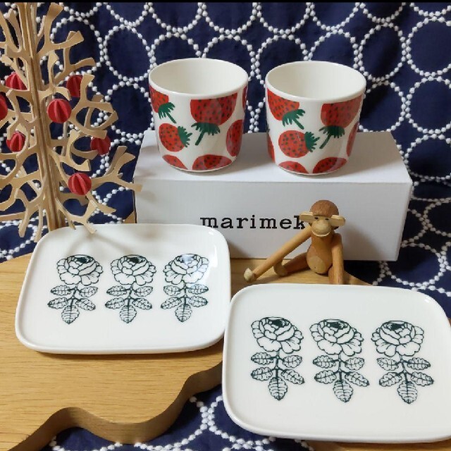 16000円 マリメッコ ラテマグ&プレート mercuridesign.com