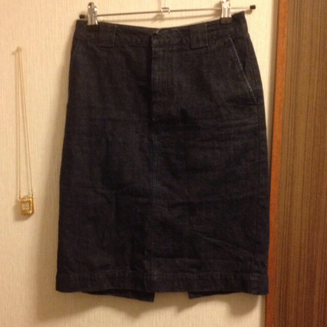 GAP(ギャップ)のGAPデニムタイトスカート レディースのスカート(ひざ丈スカート)の商品写真
