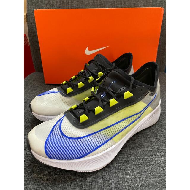 ☆美品☆ナイキ（NIKE）ズームフライ３／AT8240-104