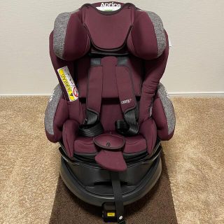 アップリカ(Aprica)の美品 アップリカ フラディア グロウ ISOFIX AC チャイルドシート(自動車用チャイルドシート本体)