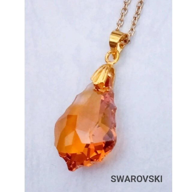 SWAROVSKI(スワロフスキー)のSWAROVSKI トパーズ ステンレスチェーンネックレス ゴールドカラーベース レディースのアクセサリー(ネックレス)の商品写真