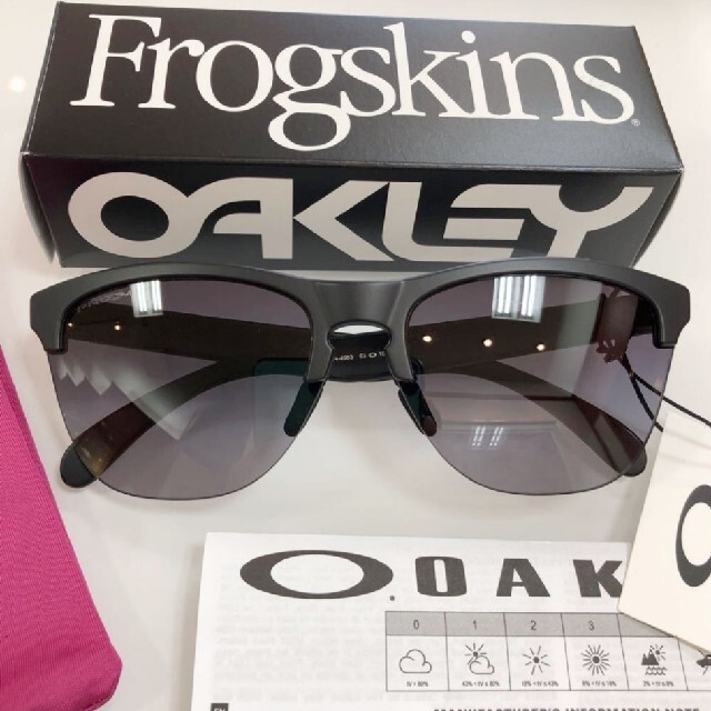 人気上昇中 新品 OAKLEY オークリー フロッグスキン 3broadwaybistro.com