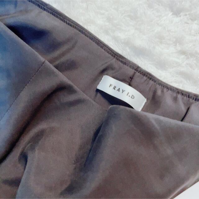 FRAY I.D(フレイアイディー)のフレイアイディー　バックフレアストレートスカート　ブラック レディースのスカート(ロングスカート)の商品写真