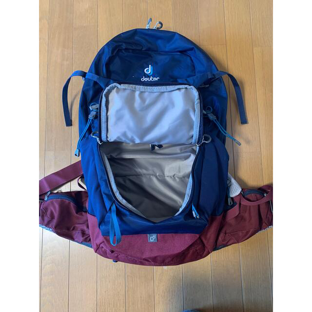 Deuter(ドイター)のDEUTER ( ドイター )   トレイル プロ 30   レディースのバッグ(リュック/バックパック)の商品写真