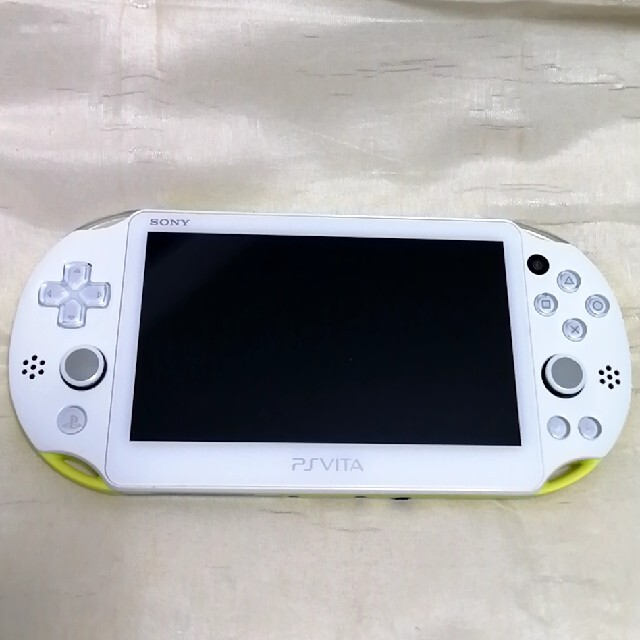 psvita 2000 本体 ライムグリーン/ホワイト携帯用ゲーム機本体