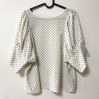 イェッカヴェッカ(YECCA VECCA)の美品◎ドット　バルーンスリーブ　ブラウス　YECCA VECCA(シャツ/ブラウス(半袖/袖なし))