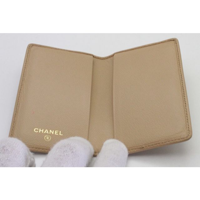 CHANEL(シャネル)のシャネルココボタンカードケース【美品】 レディースのファッション小物(名刺入れ/定期入れ)の商品写真