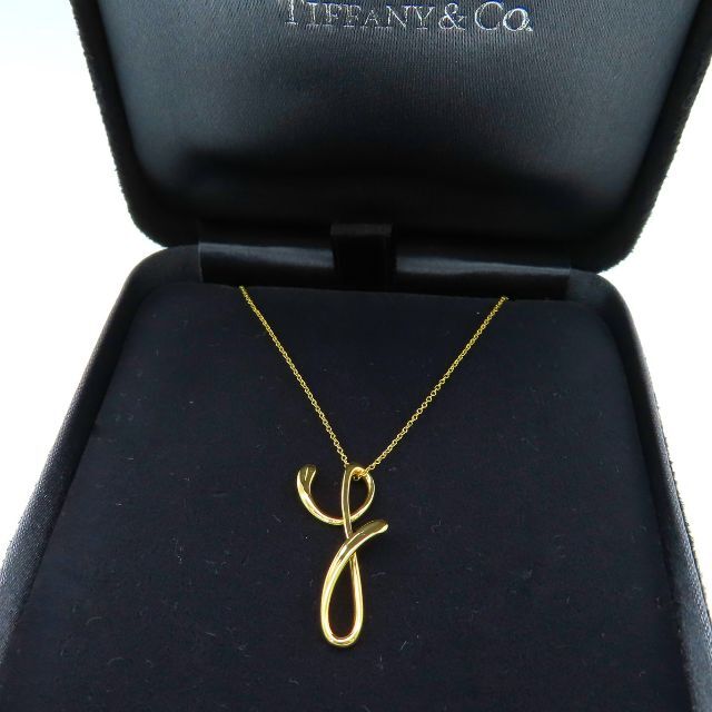 Tiffany & Co.(ティファニー)の未使用 ティファニー イニシャル Y ゴールド レター ネックレス CI9 レディースのアクセサリー(ネックレス)の商品写真