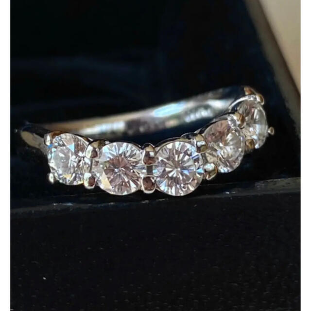 ご専用♪大粒　ハーフエタニティ　ダイヤモンド　pt900 レディースのアクセサリー(リング(指輪))の商品写真