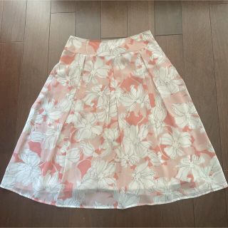 ベルメゾン(ベルメゾン)の美品　シフォン　花柄スカート(ひざ丈スカート)