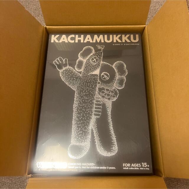 KAWS KACHAMUKKU ブラック