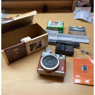 フジフイルム(富士フイルム)のFUJI FILM INSTAX MINI 90 ネオクラシック BROWN(フィルムカメラ)