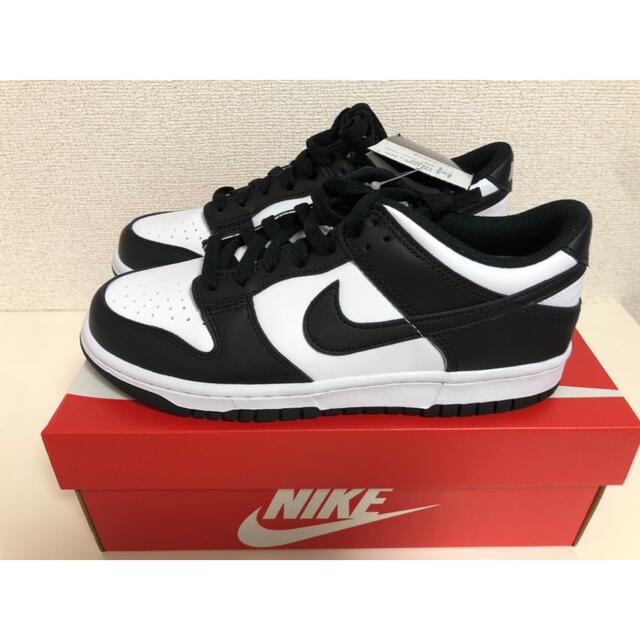 NIKE(ナイキ)のNike GS Dunk Low Retro "White/Black" レディースの靴/シューズ(スニーカー)の商品写真