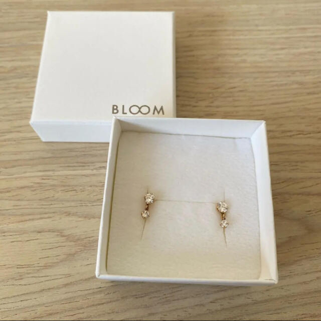 bloom イヤリング 美品 ttwir.com