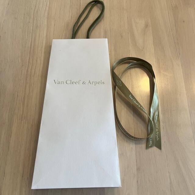 Van Cleef & Arpels(ヴァンクリーフアンドアーペル)のVan Cleef & Arpels（ヴァンクリーフ & アーペル）紙袋・リボン レディースのバッグ(ショップ袋)の商品写真