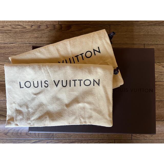 LOUIS VUITTON(ルイヴィトン)のみい様【正規品】ルイヴィトン スニーカー 37 レディースの靴/シューズ(スニーカー)の商品写真