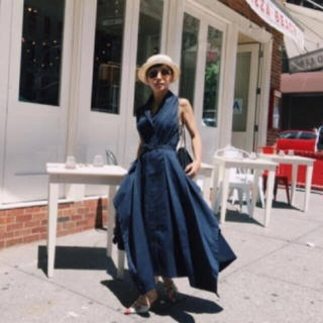 Ameri VINTAGE(アメリヴィンテージ)のAmeri VINTAGE  JAGGY HEM DRESS ネイビー  レディースのワンピース(ロングワンピース/マキシワンピース)の商品写真