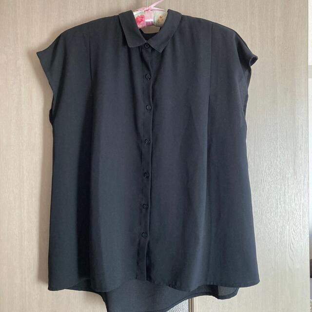 GU(ジーユー)のGU黒ブラウス レディースのトップス(シャツ/ブラウス(半袖/袖なし))の商品写真