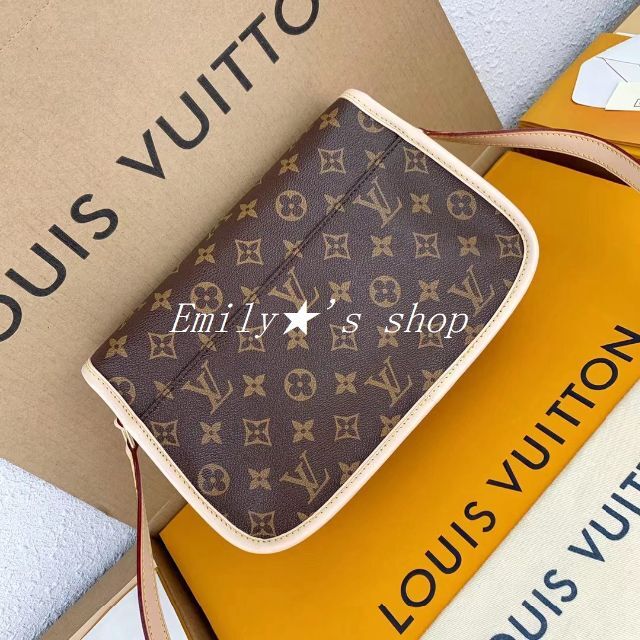 フラワーB ブルーグレイ LV ヴィトン〜セカンドバッグ メンズ エピ