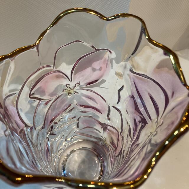 花瓶 ガラス フラワーベース 美品 花柄の通販 by Rainbow｜ラクマ