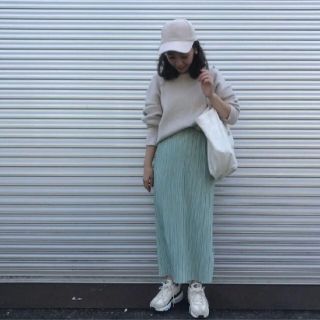 ザラ(ZARA)のmite プリーツスカート グリーン(ロングスカート)