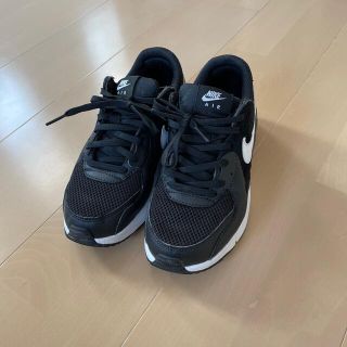 ナイキ(NIKE)のNIKE ジュニアスニーカー　黒　23cm(スニーカー)