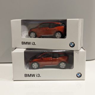 ビーエムダブリュー(BMW)のi3ミニカー 2台(ミニカー)