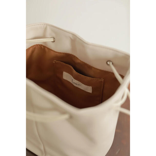 TODAYFUL(トゥデイフル)のlouren soft leather drawstring bag レディースのバッグ(ショルダーバッグ)の商品写真