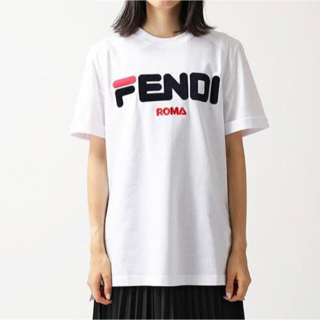 軽量+ストレッチ性+吸水速乾 FENDI FILA コラボTシャツ