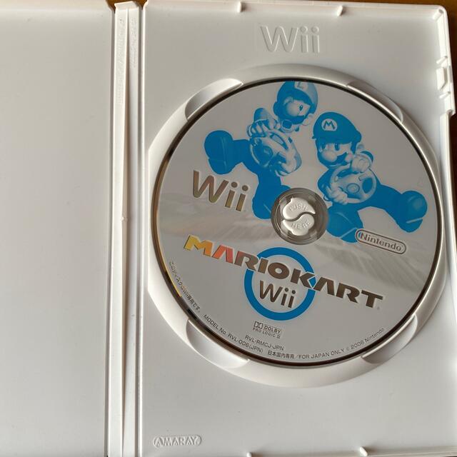 Wii(ウィー)のWii マリオカート ソフト&ハンドル エンタメ/ホビーのゲームソフト/ゲーム機本体(家庭用ゲームソフト)の商品写真