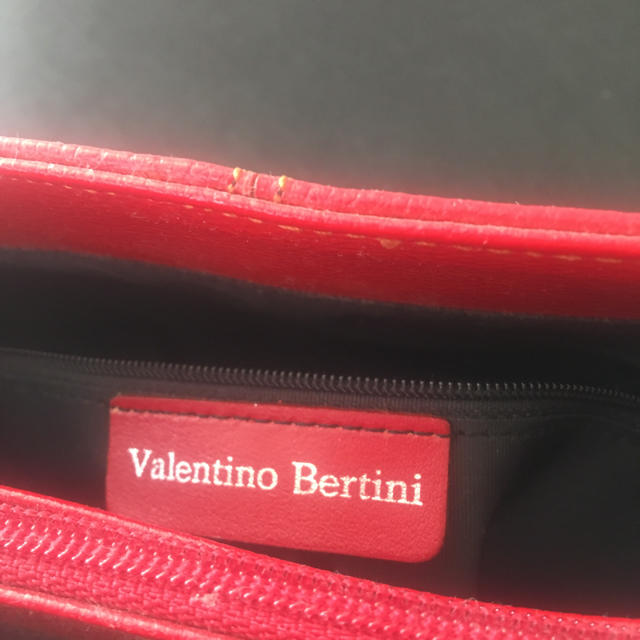 VALENTINO(ヴァレンティノ)のなおりんさん専用VALENTINO BERTINIレザーバック レディースのバッグ(ハンドバッグ)の商品写真