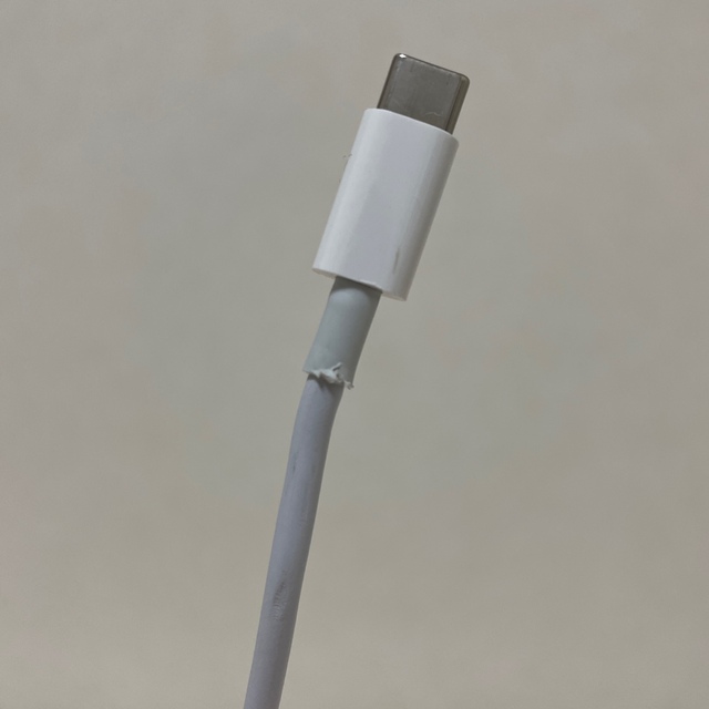 Apple(アップル)のMacBook air 2020 13インチ  スマホ/家電/カメラのPC/タブレット(ノートPC)の商品写真