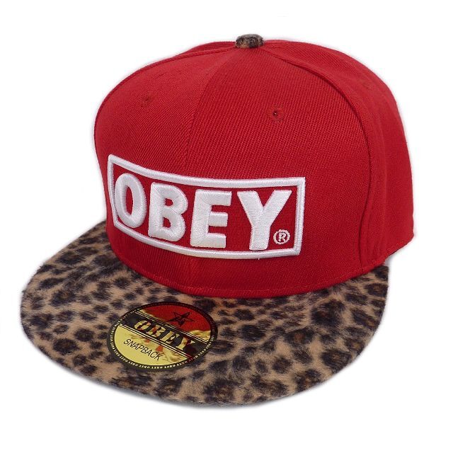 OBEY(オベイ)のObey オベイ ブランドロゴ スナップバックキャップ レッド/アニマル メンズの帽子(キャップ)の商品写真