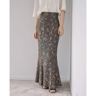 トゥデイフル(TODAYFUL)のtodayful jacquard leaf pencil skirt 36(ロングスカート)