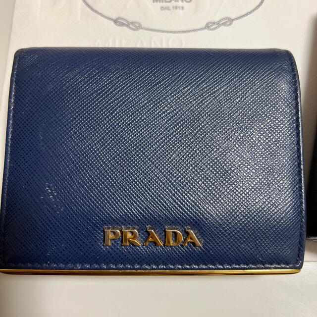 PRADA(プラダ)の☆SIN様専用☆プラダ　財布　二つ折り　ブルー　小さい財布　箱付き レディースのファッション小物(財布)の商品写真