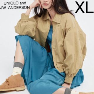 ユニクロ(UNIQLO)の【新品】UNIQLO JWA ショートブルゾン（ベージュ）(ブルゾン)