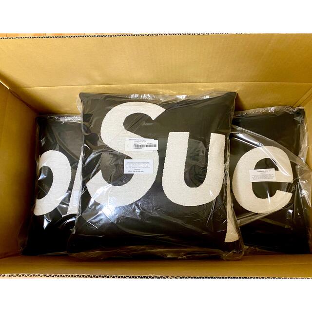 Supreme(シュプリーム)のSupreme®/Jules Pansu Pillows (Set of 3) インテリア/住まい/日用品のインテリア小物(クッション)の商品写真