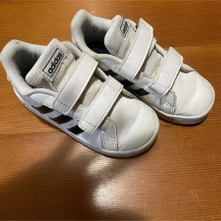 アディダス(adidas)のadidas   15cm   キッズ　スニーカー(スニーカー)