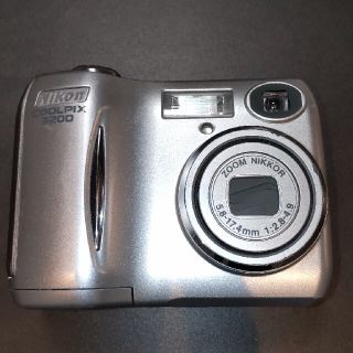 ニコン(Nikon)のnikon　COOLPIX3200(コンパクトデジタルカメラ)