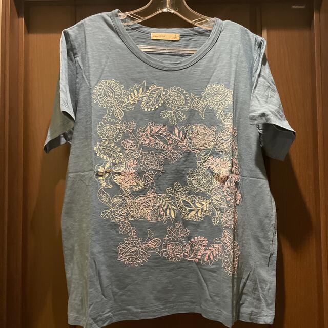 as know as de base(アズノゥアズドゥバズ)のAS KNOW AS アズノウアズ Tシャツ ブルー系 大きいサイズ レディースのトップス(Tシャツ(半袖/袖なし))の商品写真