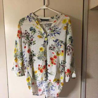 ザラ(ZARA)のZARA ボタニカルブラウス　M(シャツ/ブラウス(長袖/七分))